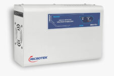 Microtek EM4170+ (170v to 270v+-5v) Automatic Voltage Stabilizer(White)