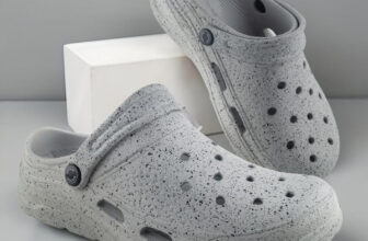 RED TAPE Men Clogs(Grey , 9)